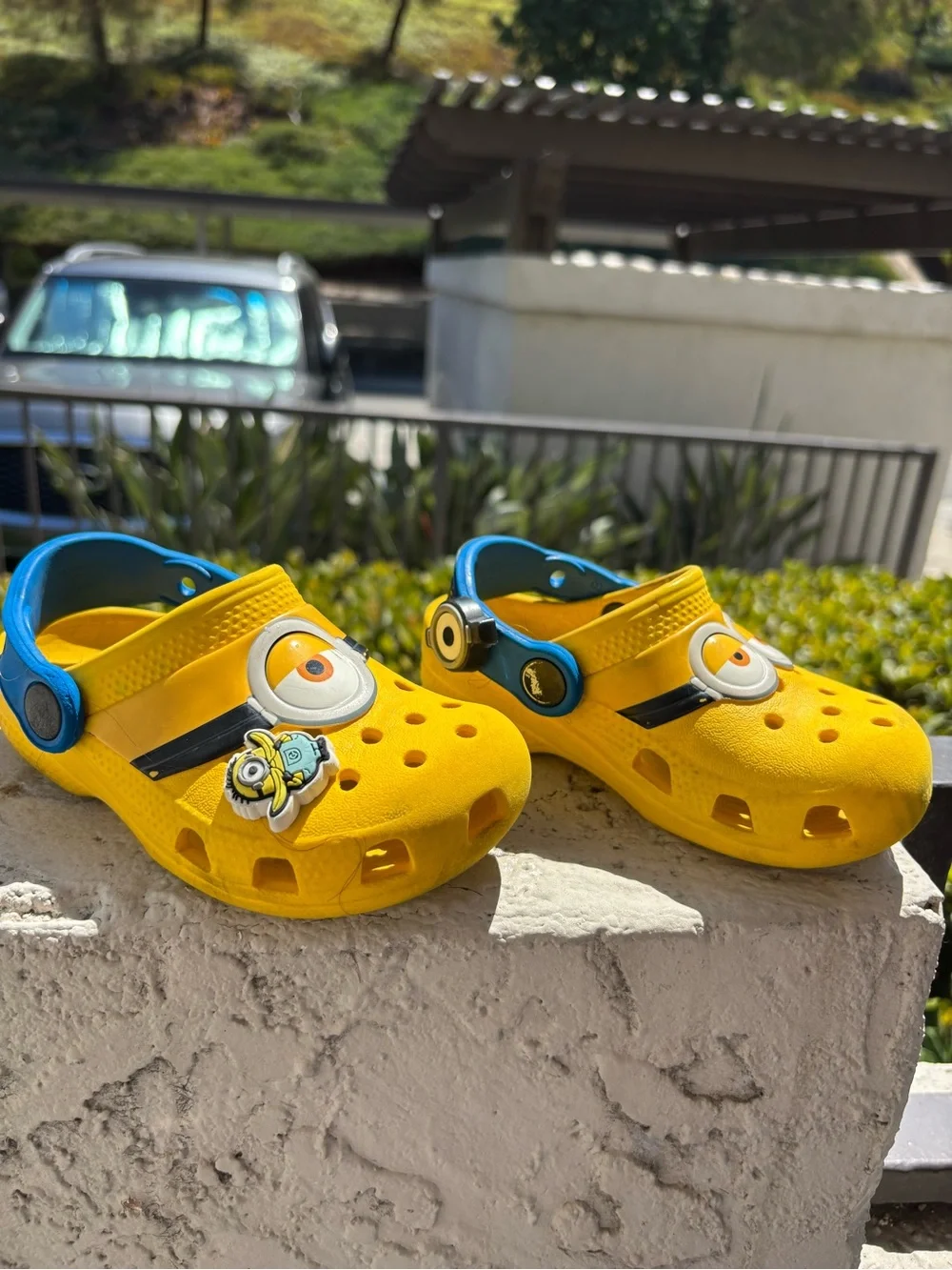 CROCS Kids Yellow Minion Clogs with Blue Heel Strap
